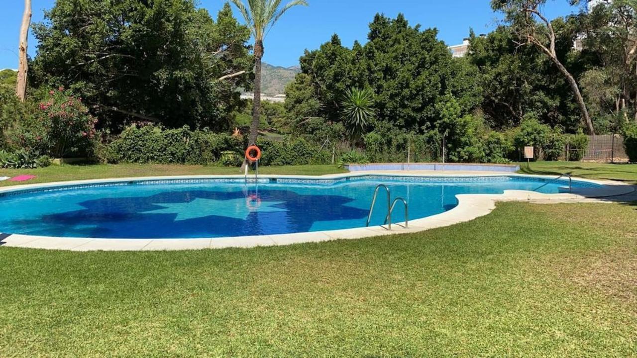 Magnífico apartamento con piscina en Benalmádena Apartment Bagian luar foto